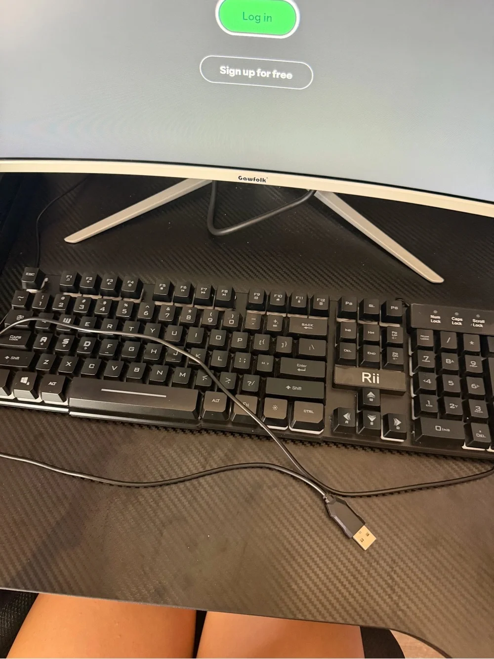 Black Wired Mechanical-Style USB Keyboard